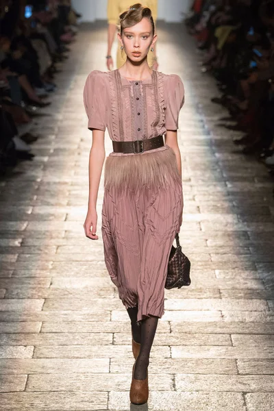 Look 51
